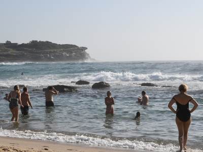 ljudi u moru  ljudi u moru