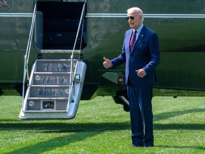 Džo Bajden.jpg  Džo Bajden.jpg