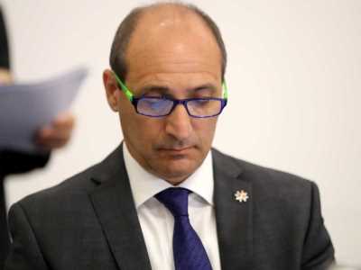 6037416 (1).jpg  6037416 (1).jpg