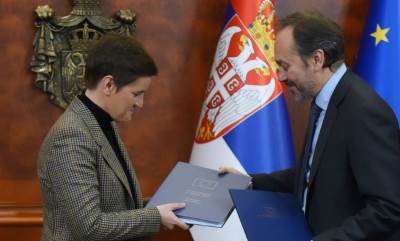 Ana Brnabić.jpg  Ana Brnabić.jpg