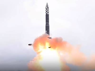 Raketa.jpg Raketa.jpg