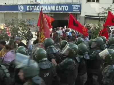 Protesti Argentina (3).jpg Protesti Argentina (3).jpg